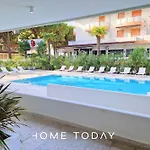 Ht - Luxury Apartment At Palm Beach Jesolo